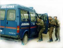 ZEYT�NADA JANDARMA BA�ARILI